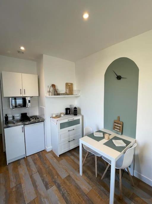 Charmant Studio Tout Equipe Aux Portes De Paris Bagnolet Kültér fotó
